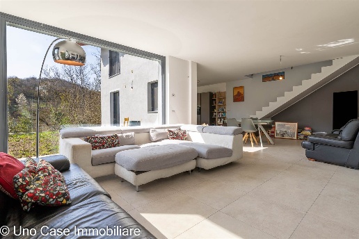 casa indipendente in vendita ad Ivrea