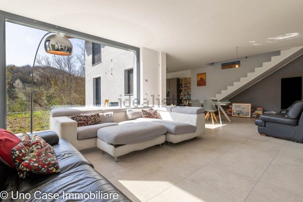 casa indipendente in vendita ad Ivrea