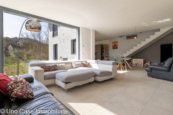 casa indipendente in vendita ad Ivrea