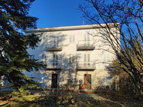 casa indipendente in vendita ad Ivrea