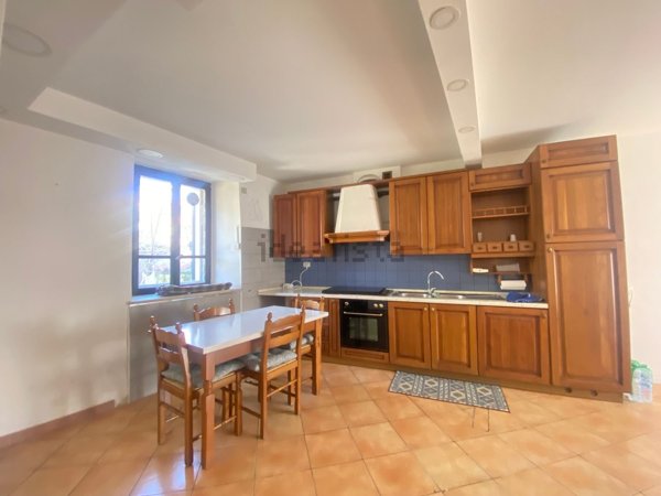 casa indipendente in vendita ad Ivrea