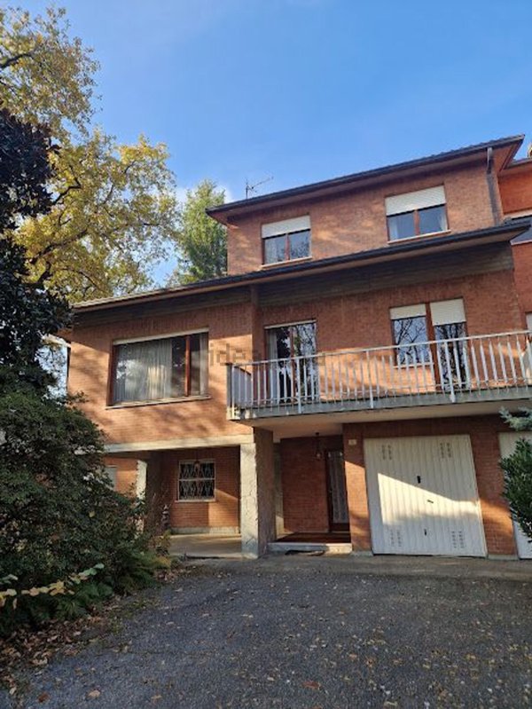 casa indipendente in vendita ad Ivrea