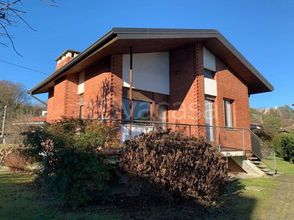 casa indipendente in vendita ad Ivrea
