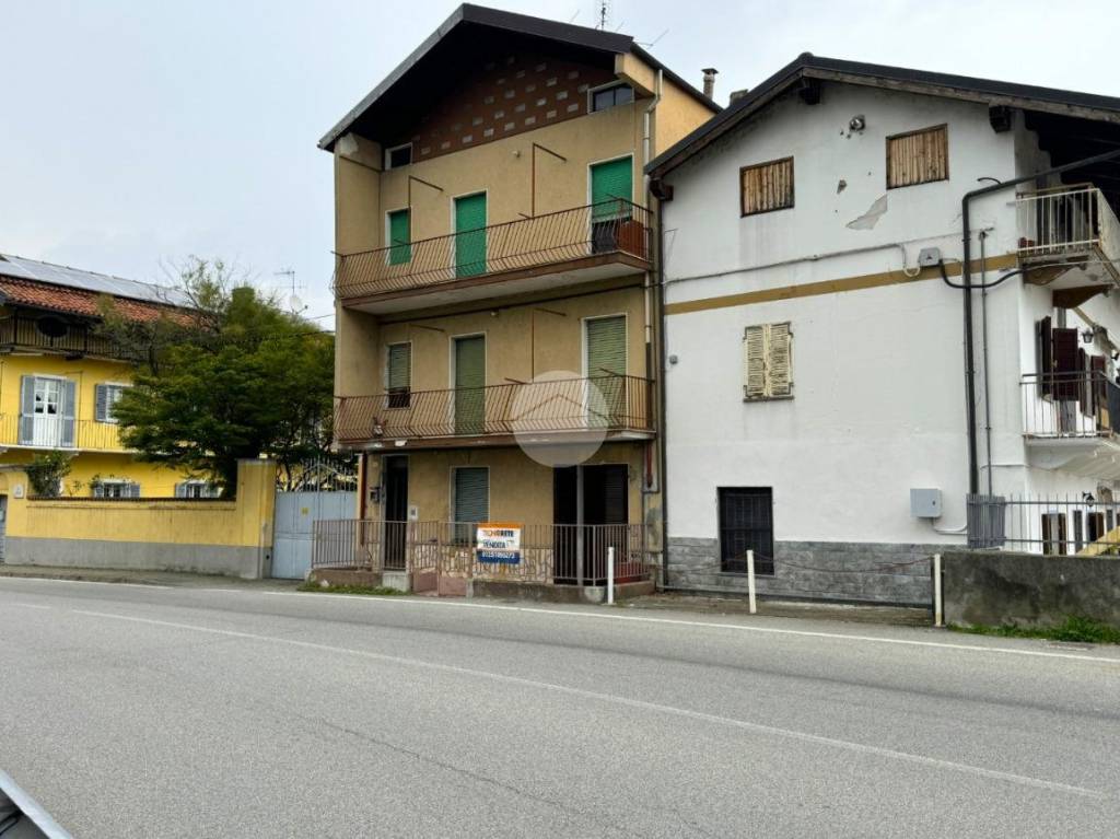 casa semindipendente in vendita ad Ivrea