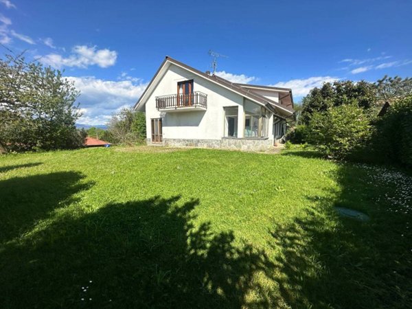 casa indipendente in vendita ad Ivrea