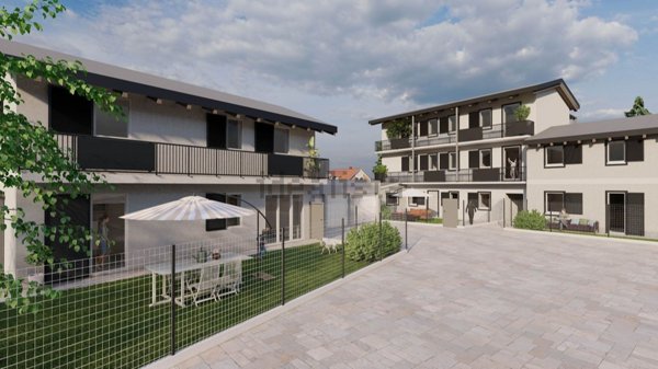 casa indipendente in vendita ad Ivrea