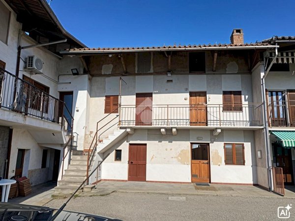 casa indipendente in vendita ad Ivrea