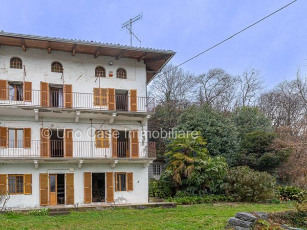 casa indipendente in vendita ad Ivrea