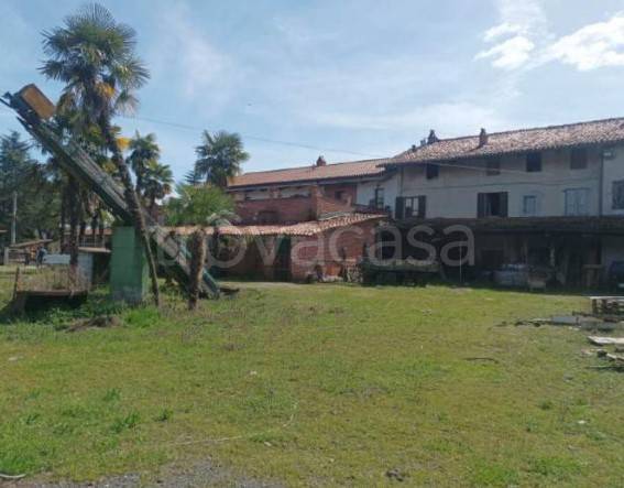 casa indipendente in vendita ad Ivrea