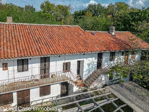 casa indipendente in vendita ad Ivrea