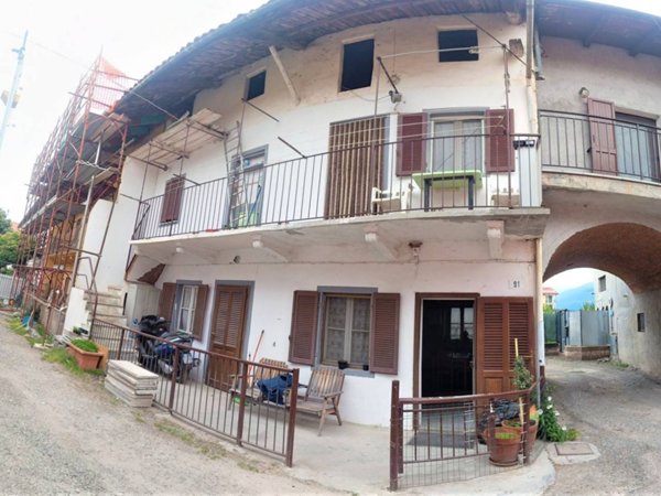 casa indipendente in vendita ad Ivrea