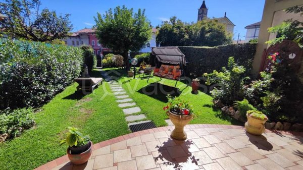 casa indipendente in vendita ad Ivrea