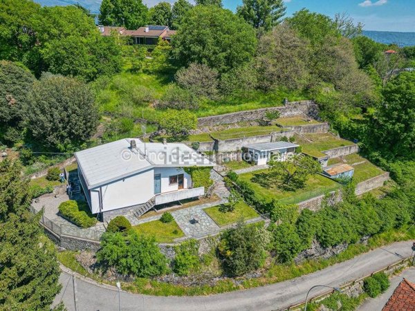casa indipendente in vendita ad Ivrea