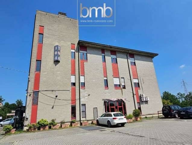 ufficio in vendita ad Ivrea