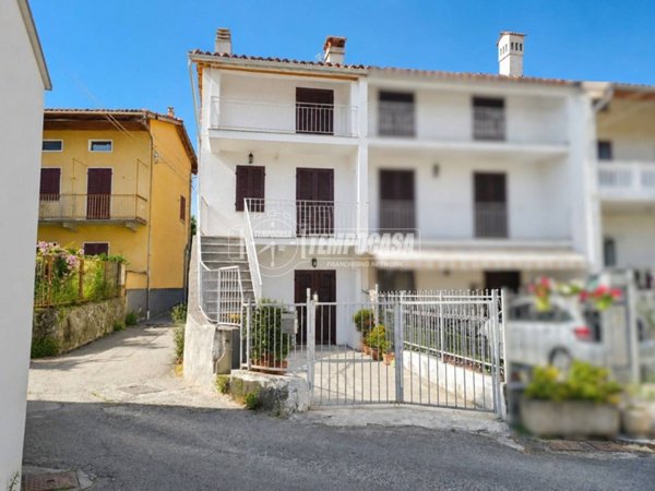 appartamento in vendita ad Ivrea in zona Bellavista
