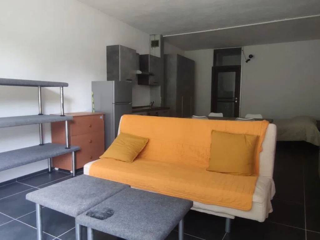 appartamento in vendita ad Ivrea in zona Bellavista