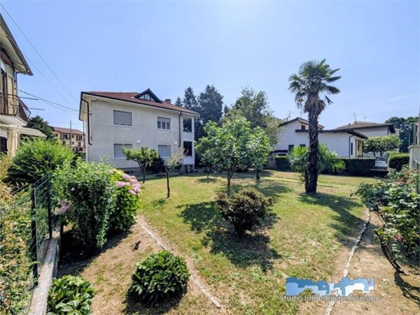 casa indipendente in vendita ad Ivrea