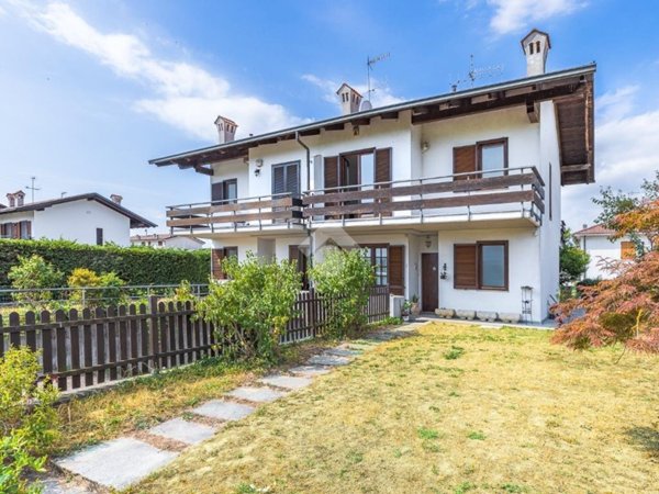 casa indipendente in vendita ad Ivrea