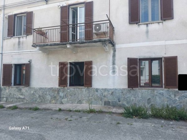 appartamento in vendita ad Ivrea in zona Torre Balfredo