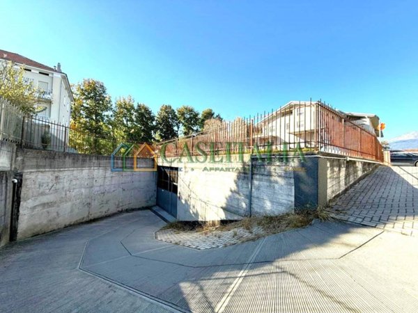 box auto in vendita ad Ivrea
