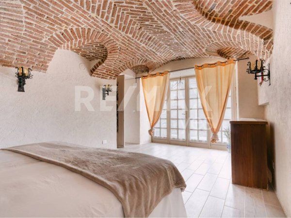 casa indipendente in vendita ad Ivrea