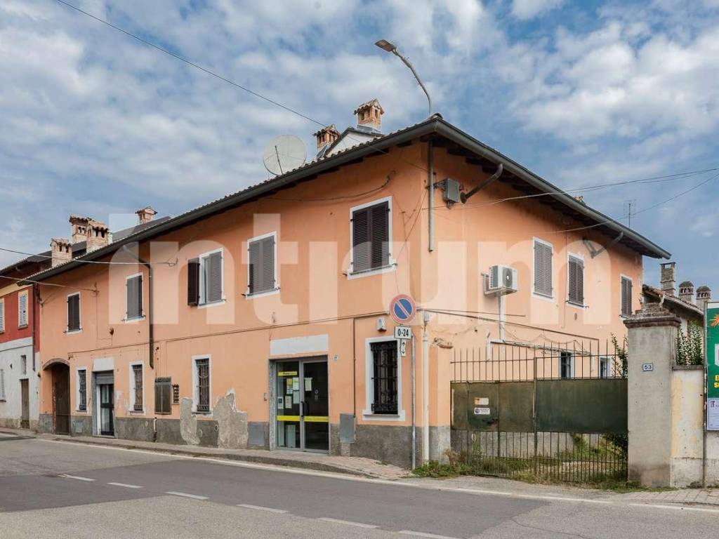 negozio in vendita ad Alagna