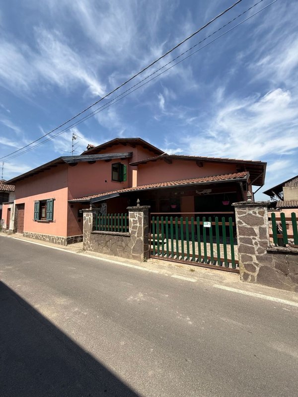 casa indipendente in vendita ad Alagna