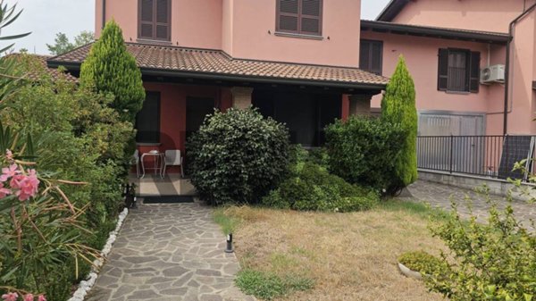 casa indipendente in vendita ad Alagna