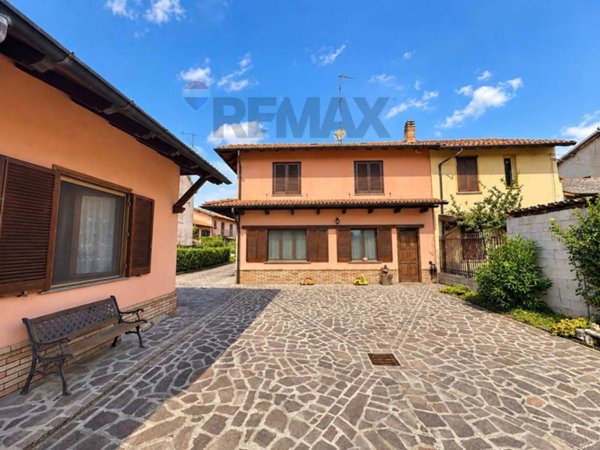 casa indipendente in vendita ad Alagna