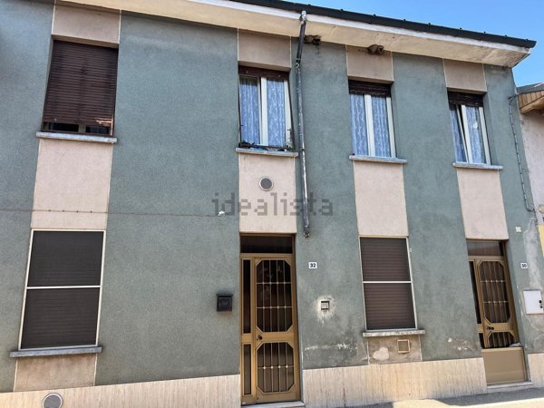 casa indipendente in vendita ad Albonese