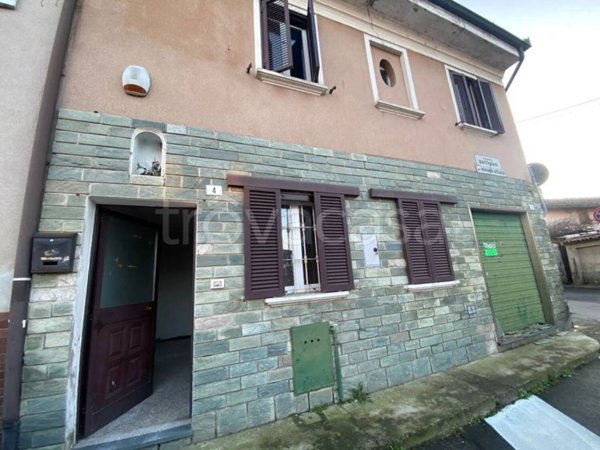 casa indipendente in vendita ad Albuzzano in zona Barona