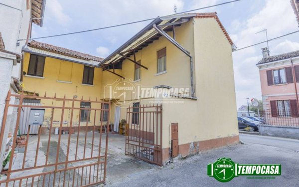 casa indipendente in vendita ad Albuzzano in zona Barona