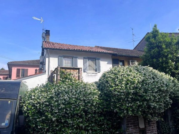 casa indipendente in vendita ad Albuzzano