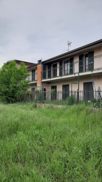 appartamento in vendita ad Albuzzano in zona Barona