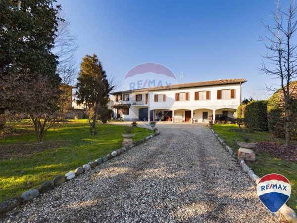 casa indipendente in vendita ad Albuzzano