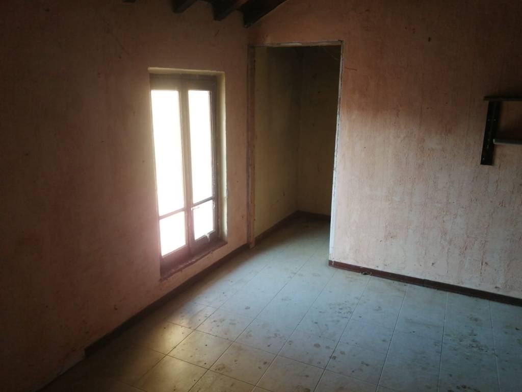 casa indipendente in vendita ad Albuzzano in zona Vigalfo