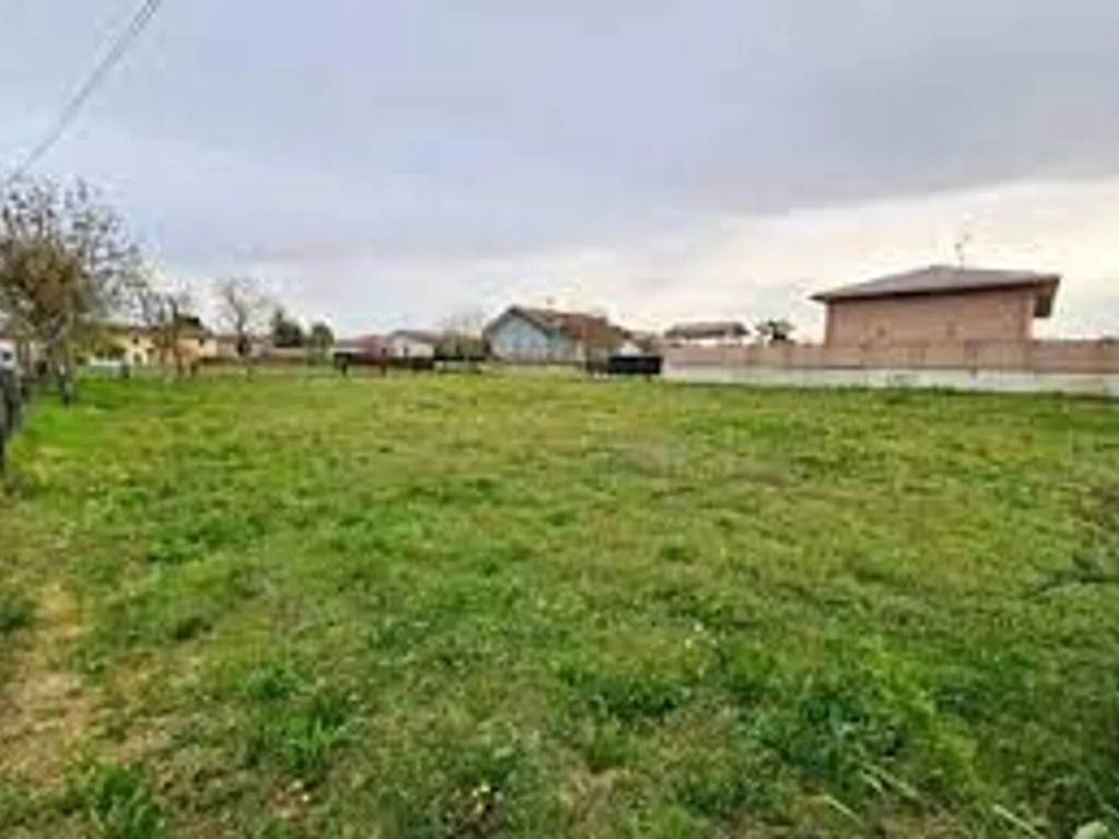 terreno agricolo in vendita ad Albuzzano