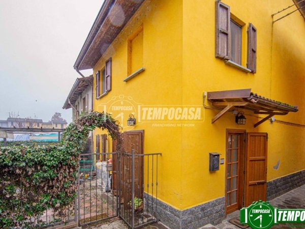 casa indipendente in vendita ad Albuzzano