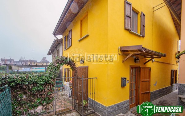 casa indipendente in vendita ad Albuzzano