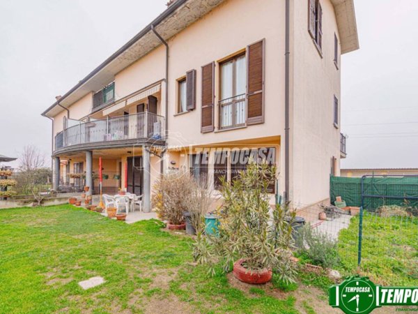 appartamento in vendita ad Albuzzano in zona Vigalfo