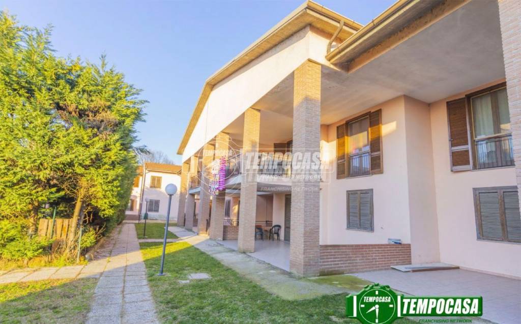 appartamento in vendita ad Albuzzano in zona Vigalfo
