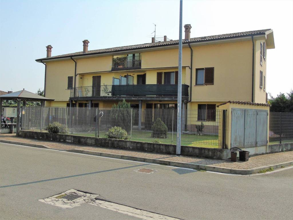 appartamento in vendita ad Albuzzano in zona Vigalfo
