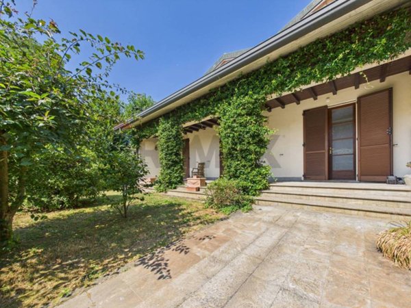 casa indipendente in vendita ad Albuzzano