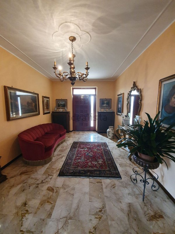casa indipendente in vendita ad Albuzzano in zona Vigalfo