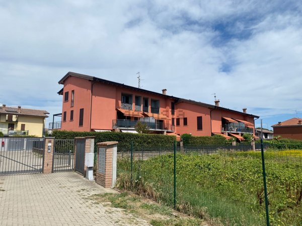 appartamento in vendita ad Albuzzano in zona Vigalfo