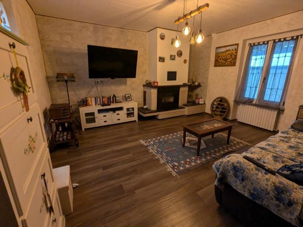 casa indipendente in vendita ad Arena Po in zona Salerno