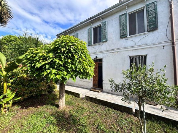 casa indipendente in vendita ad Arena Po