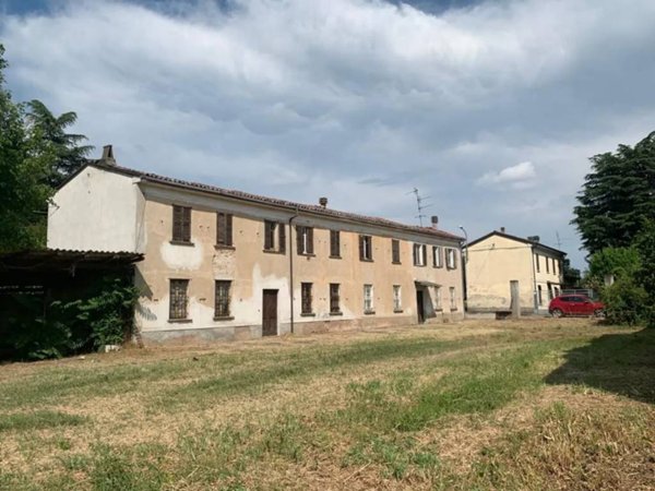 casa indipendente in vendita ad Arena Po