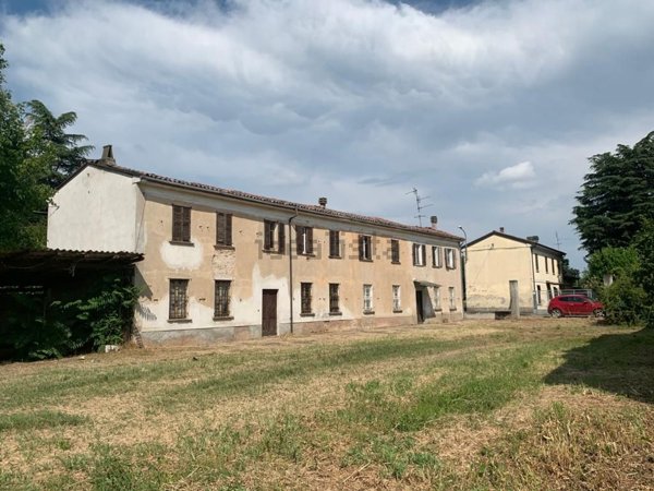 casa indipendente in vendita ad Arena Po