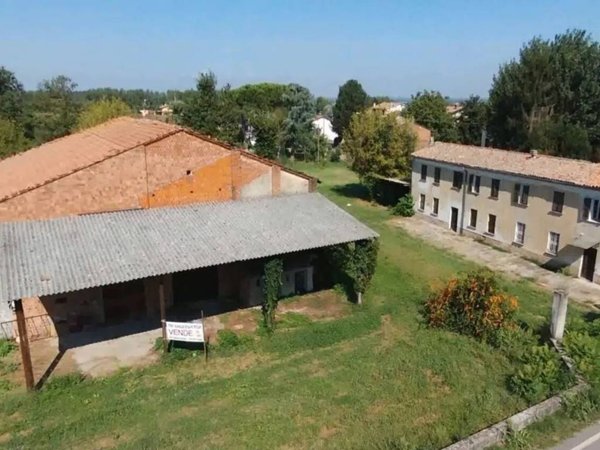 casa indipendente in vendita ad Arena Po